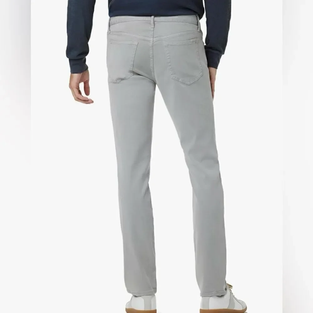 Joe’s The Brixton Straight and Narrow Jeans